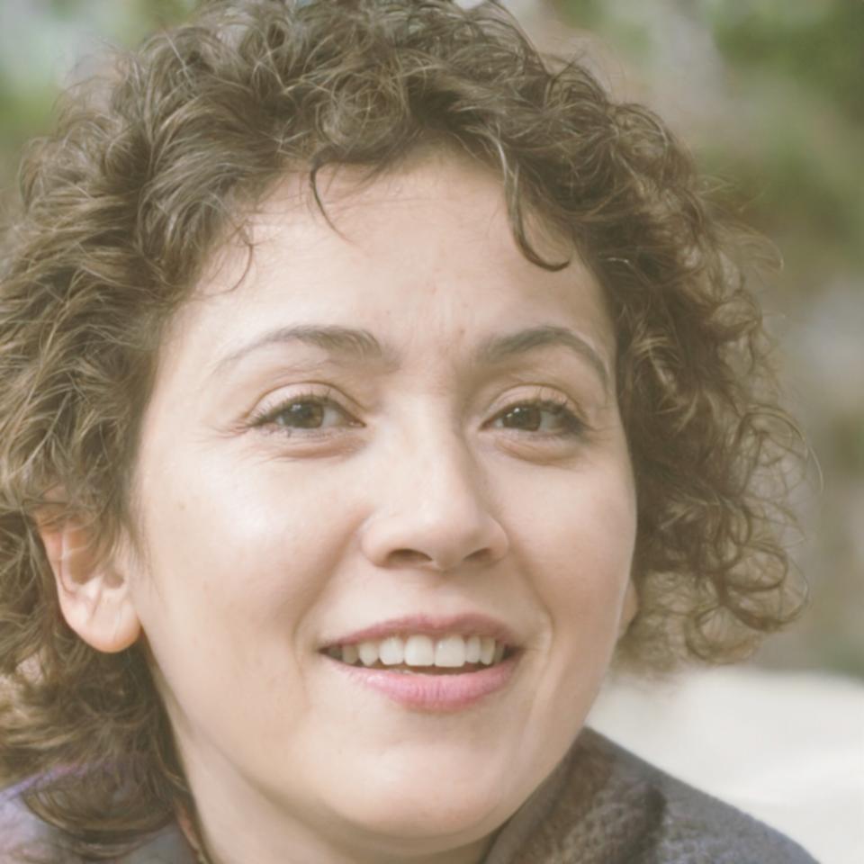 Portrait von Webinar-Expertin Katharina Schneider-Braun, spezialisiert auf Budget-Compliance-Beratung